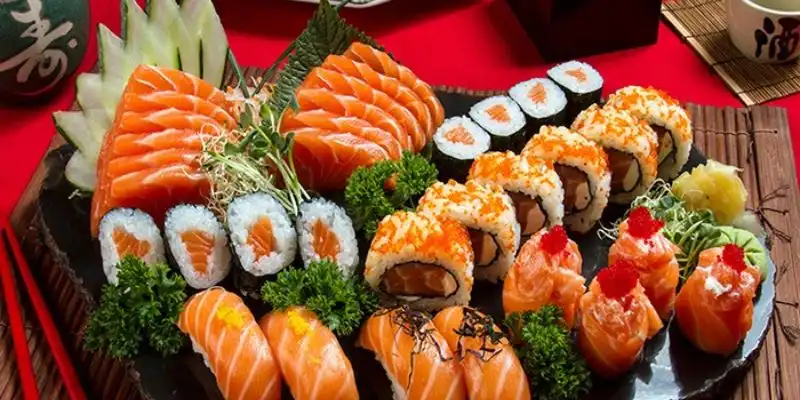 Sushi là món ăn đặc trưng tại Nhật
