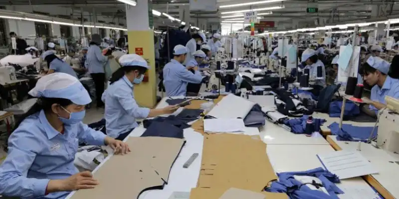 Hình ảnh xuất khẩu lao động Nhật Bản tại Quảng Trị ngành may mặc